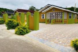 2 Bedrooms 1 Bathrooms, House for Sale in Falmouth