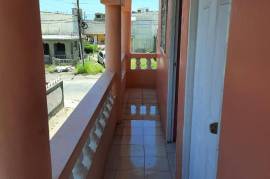 3 Bedrooms 2 Bathrooms, House for Sale in Kingston 2