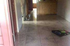 3 Bedrooms 2 Bathrooms, House for Sale in Greater Portmore