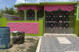 3 Bedrooms 2 Bathrooms, House for Sale in Greater Portmore