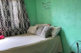 3 Bedrooms 2 Bathrooms, House for Sale in Greater Portmore