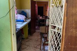 5 Bedrooms 4 Bathrooms, House for Sale in Spanish Town