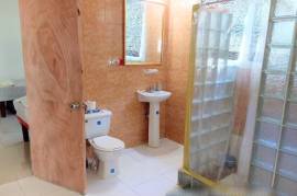 3 Bedrooms 2 Bathrooms, House for Sale in Anchovy