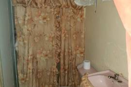 3 Bedrooms 3 Bathrooms, House for Sale in Spanish Town