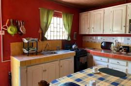 3 Bedrooms 2 Bathrooms, House for Sale in Ewarton