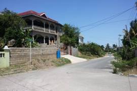 5 Bedrooms 3 Bathrooms, House for Sale in Old Harbour