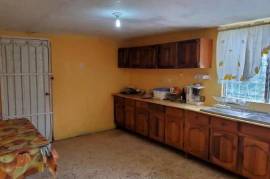 4 Bedrooms 3 Bathrooms, House for Sale in Southfield