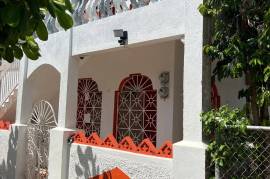 5 Bedrooms 2 Bathrooms, House for Sale in Greater Portmore