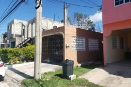 2 Bedrooms 2 Bathrooms, House for Sale in Montego Bay