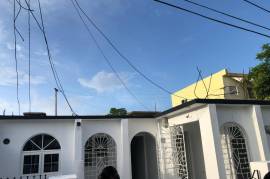 5 Bedrooms 3 Bathrooms, House for Sale in Greater Portmore