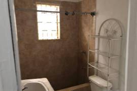 5 Bedrooms 3 Bathrooms, House for Sale in Greater Portmore