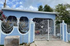 3 Bedrooms 2 Bathrooms, House for Sale in Greater Portmore