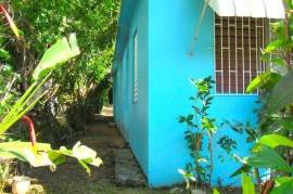 3 Bedrooms 2 Bathrooms, House for Sale in Spanish Town