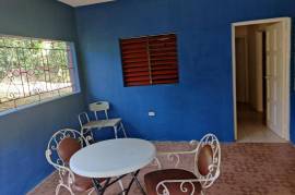 5 Bedrooms 2 Bathrooms, House for Sale in Linstead