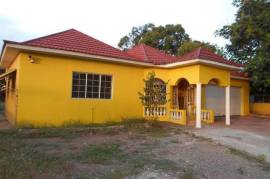 4 Bedrooms 3 Bathrooms, House for Sale in May Pen