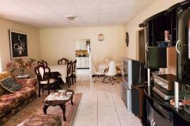 4 Bedrooms 2 Bathrooms, House for Sale in Mandeville