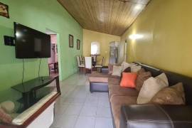 4 Bedrooms 2 Bathrooms, House for Sale in Spanish Town