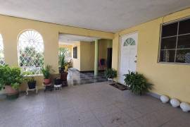 4 Bedrooms 2 Bathrooms, House for Sale in Spanish Town