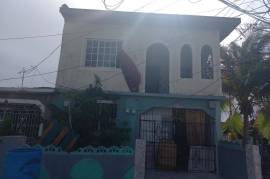 6 Bedrooms 4 Bathrooms, House for Sale in Greater Portmore