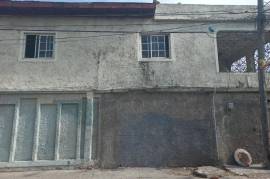 6 Bedrooms 4 Bathrooms, House for Sale in Greater Portmore