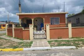 2 Bedrooms 1 Bathrooms, House for Sale in Spanish Town