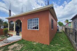 2 Bedrooms 1 Bathrooms, House for Sale in Spanish Town