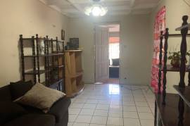 3 Bedrooms 1 Bathrooms, House for Sale in Kingston 20