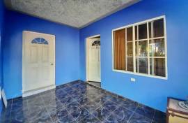 4 Bedrooms 4 Bathrooms, House for Sale in Lluidas Vale