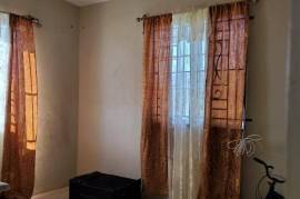 2 Bedrooms 2 Bathrooms, House for Sale in Greater Portmore