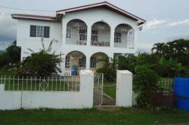 5 Bedrooms 3 Bathrooms, House for Sale in May Pen