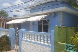 3 Bedrooms 2 Bathrooms, House for Sale in Kingston 20