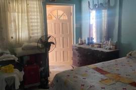 3 Bedrooms 2 Bathrooms, House for Sale in Greater Portmore