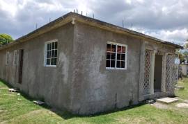 4 Bedrooms 2 Bathrooms, House for Sale in Spanish Town