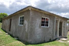 4 Bedrooms 2 Bathrooms, House for Sale in Spanish Town