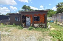 2 Bedrooms 1 Bathrooms, House for Sale in Spanish Town