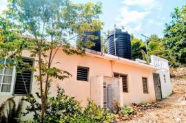 3 Bedrooms 2 Bathrooms, House for Sale in Little River