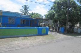 4 Bedrooms 3 Bathrooms, House for Sale in Spanish Town