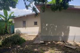 4 Bedrooms 2 Bathrooms, House for Sale in Spanish Town