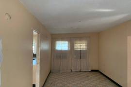 3 Bedrooms 2 Bathrooms, House for Sale in Spanish Town