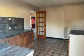 3 Bedrooms 2 Bathrooms, House for Sale in Spanish Town