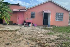 3 Bedrooms 2 Bathrooms, House for Sale in Spanish Town