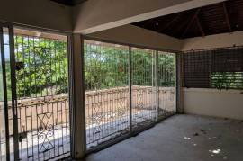 5 Bedrooms 4 Bathrooms, House for Sale in Oracabessa