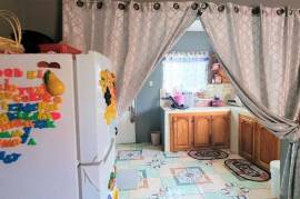 3 Bedrooms 2 Bathrooms, House for Sale in Porus