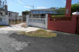 3 Bedrooms 2 Bathrooms, House for Sale in Greater Portmore