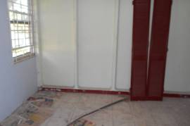 3 Bedrooms 2 Bathrooms, House for Sale in Greater Portmore