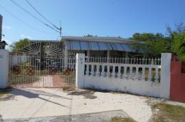 3 Bedrooms 2 Bathrooms, House for Sale in Greater Portmore