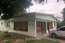 4 Bedrooms 2 Bathrooms, House for Sale in Spanish Town