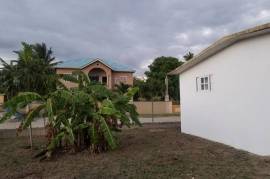 3 Bedrooms 2 Bathrooms, House for Sale in Spanish Town