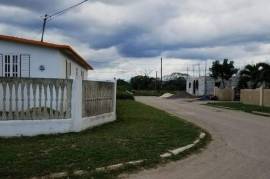 3 Bedrooms 2 Bathrooms, House for Sale in Spanish Town