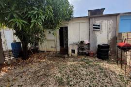 2 Bedrooms 1 Bathrooms, House for Sale in Greater Portmore